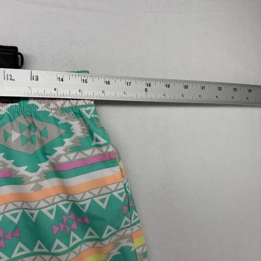 Chubbies Swim Trunks Men's Large Blue Colorful Aztec Southwestern All Over 8 in - Picture 3 of 10